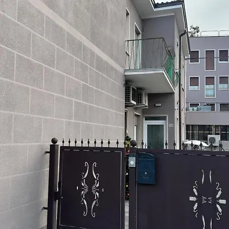 Casa Di Zina * Верона